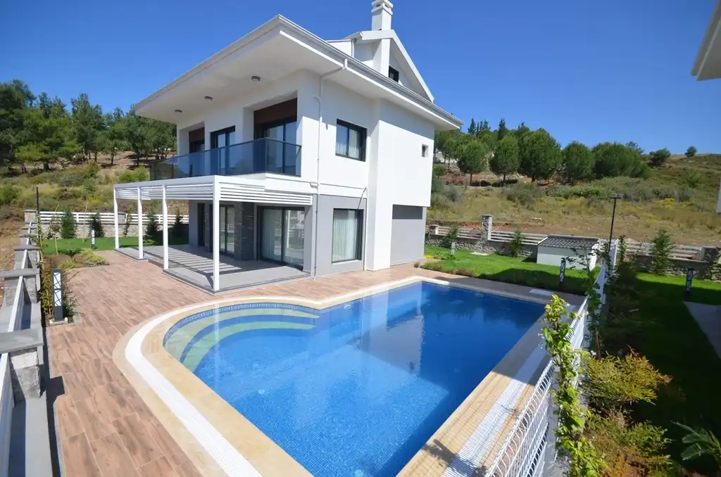 Изображение Просторная вилла 5+1 в Фетхие в невероятно красивой местности